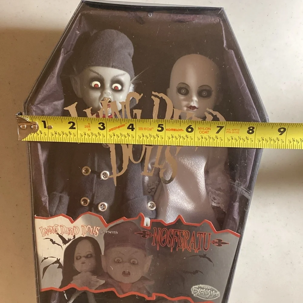 Living Dead Dolls Nosferatu & Victim Vampire